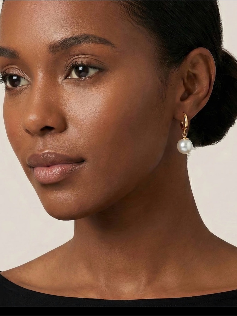 SMJ015 | Elegant Pearl Drop Huggie Earrings
